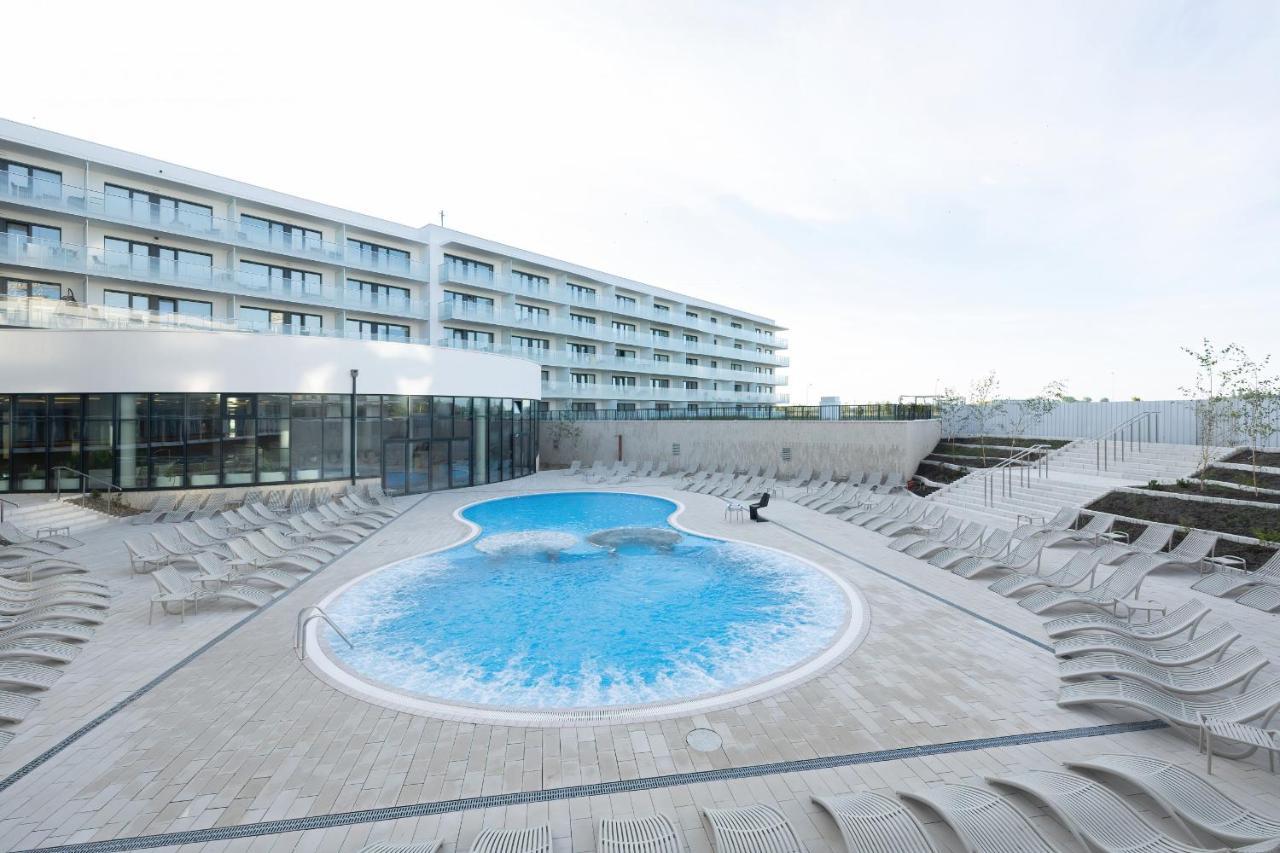 Polanki Aqua Apartment With Parking By Renters Prestige Kołobrzeg Exterior foto