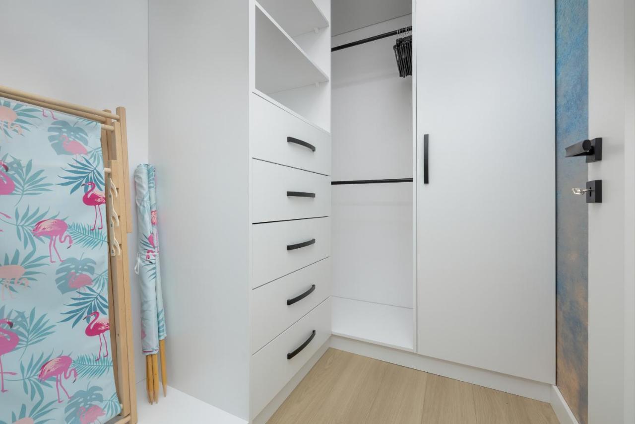Polanki Aqua Apartment With Parking By Renters Prestige Kołobrzeg Exterior foto